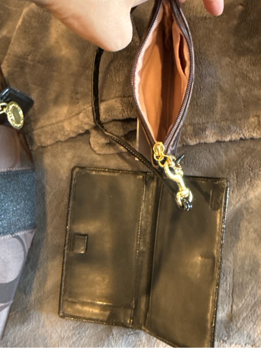 Coach Brown Tote w/ Matching Wristlet **Added wallet wristlet clean!* - Picture 9 of 9